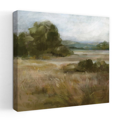 Chemin contemporain contemporain avec une baie bleue