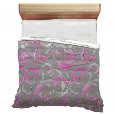 Silver Flourish Illustration Microfiber / Polyester Quilted Floral Comforter