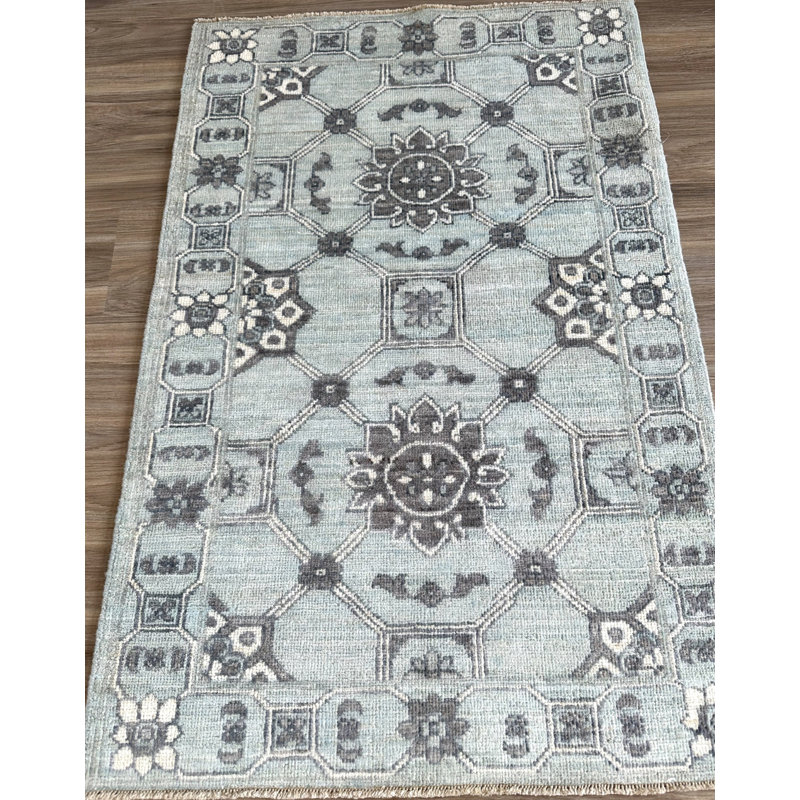 Tiny Knots Wool Oriental Area Rug in Crescent Light