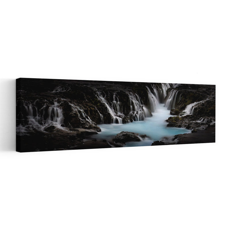 Cascade bleue, cascade dramatique, paysage pacifique mystique, nature, H 20 po x l 60 po