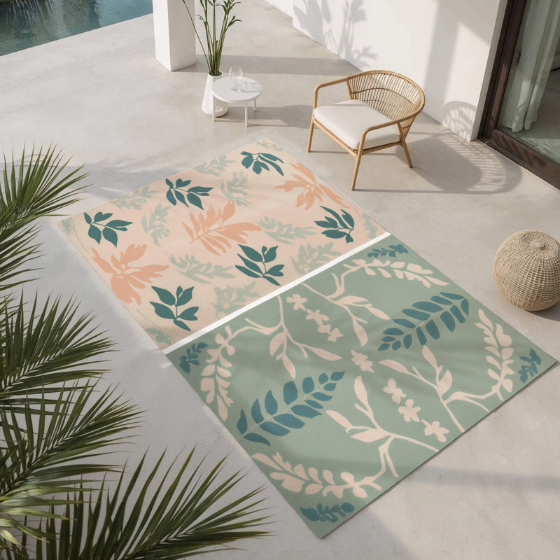 Meadowland Mist Indoor And Outdoor Area Rug, Rectangle 5' x 7'