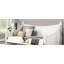 Lit de jour simple avec design transitionnel, couleur blanche, détails de moulures, faiteaux en forme d'affiche, structure en bois massif, installation pour matelas pour les petits espaces, et lit en bois d'ingénierie,