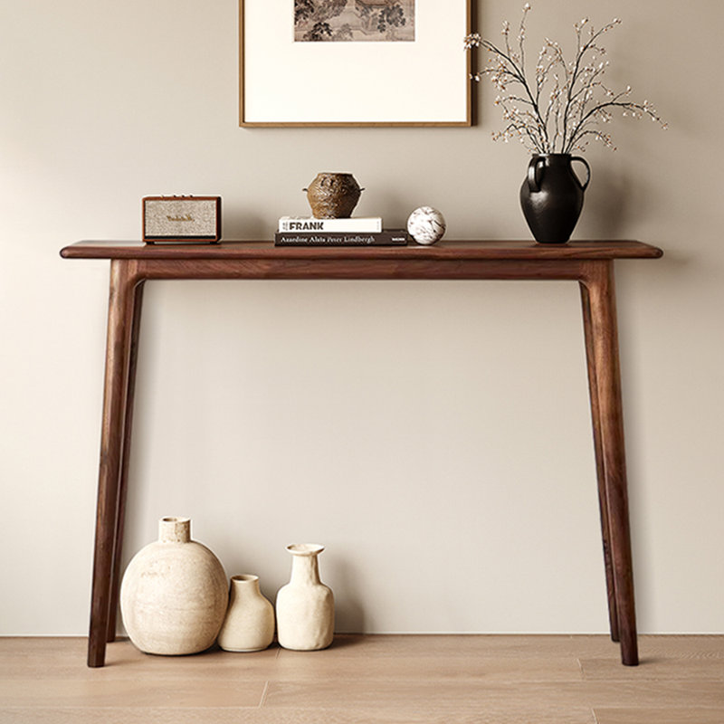 Chinese-style simple console table.