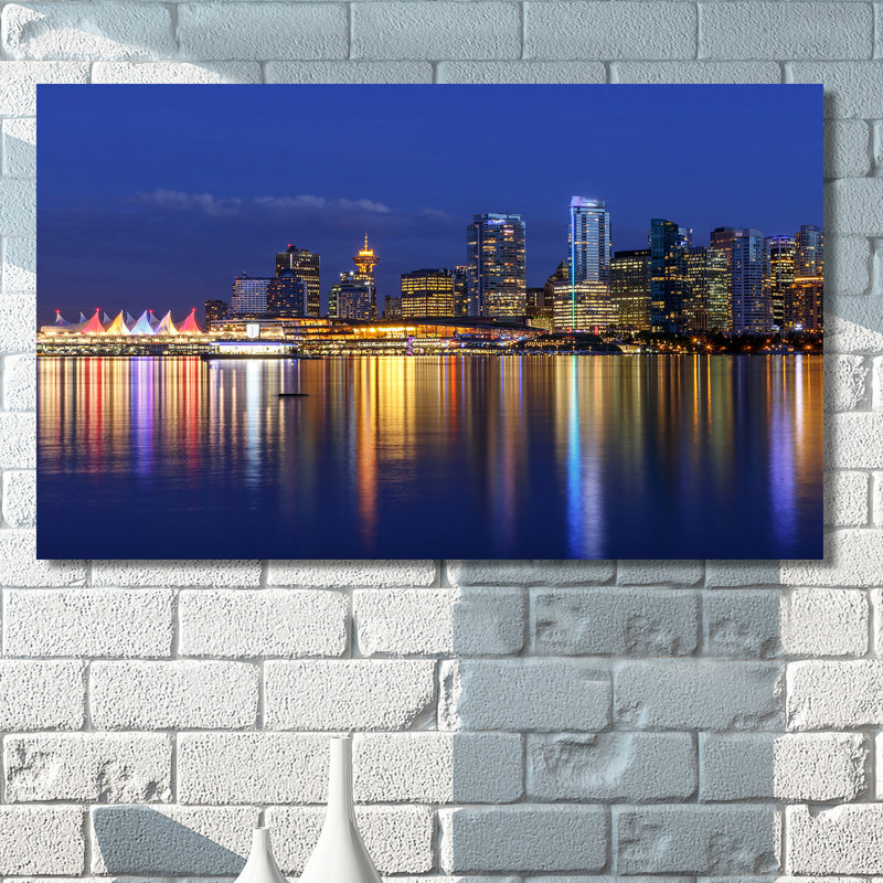 « vancouver horizon », reproduction de photo sur toile tendue, H 36 po x l 60 po x P 1,5 po