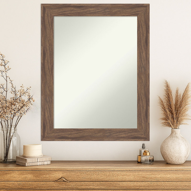 Miroir mural à cadre moyen non biseauté pia, 28,75 po x 22,75 po