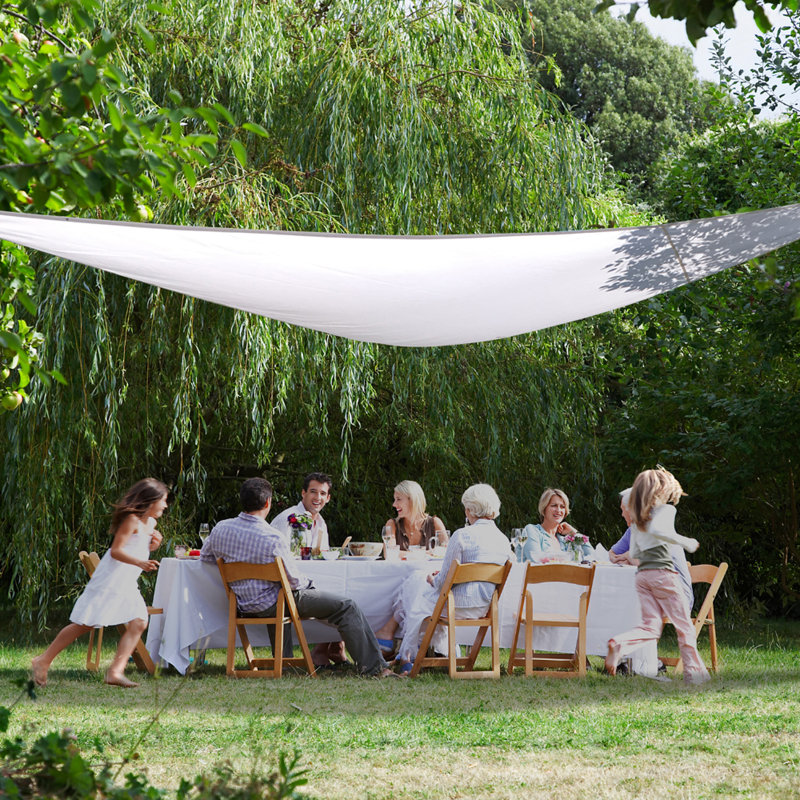 Khenifra 4.2m x 6m Triangle Shade Sail