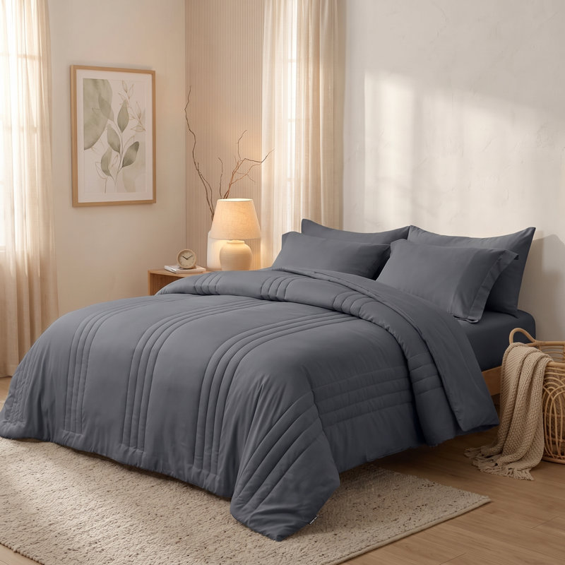 Ensemble de couette matelassée moderne unie 7 pièces, gris, King, Très grand lit, Gris