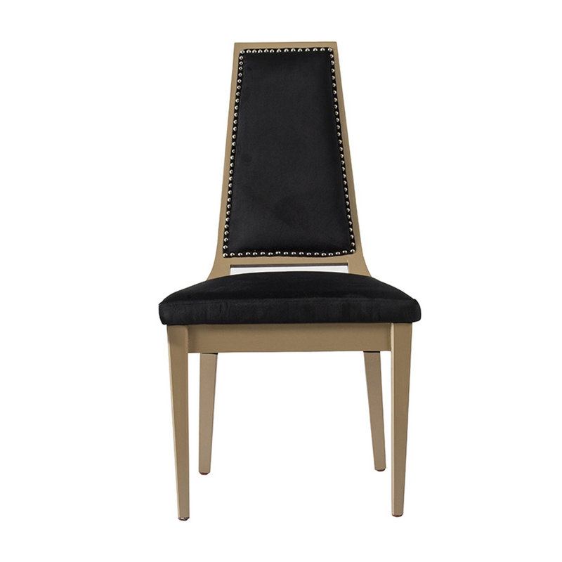 Chaise d'appoint rembourrée en velours noir