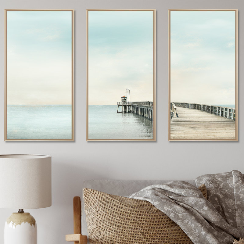 Ensemble d'art mural Radcliff - Coastal Pier, H 28 po x l 36 po x P 1 po, Cadre naturel flottant