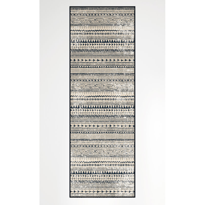 Chunn Indoor Rug, Rectangle 2.5' x 6.5'