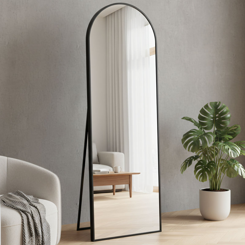 Black Curved Full-Length Mirror With A Slim Aluminum Alloy Frame, Lightweight And Stylish Design. It Can Be Used Upright Or Reclined, Making It A Dressing Mirror For Bedrooms And Walk-In Closets. Stable And Space-Saving, It's An Essential Tool Fo