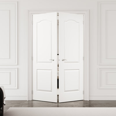 Porte française intérieure moulée 48 po x 80 po à 2 panneaux avec quincaillerie argentée et loquet et levier de porte, dalle de porte unie, peignable et imperméable, combinaison pour la lessive, portes de placard, portes de pièce, assemblage requis