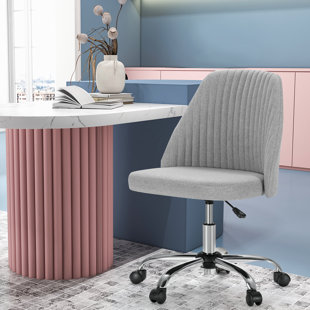 Review: Laura Davidson's SOHO Chair Is the Ultimate Desk Accessory