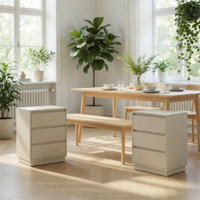 Ensemble de 2 tables de chevet en bois Morden de 23,6 po de large avec 3 tiroirs