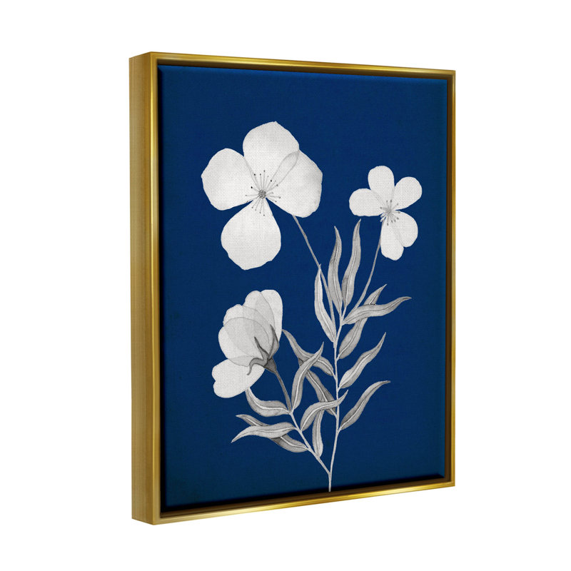 Art numérique moderne de pétales de fleurs blanches par Kourtni Gunn, H 21 po x l 17 po x P 1,7 po