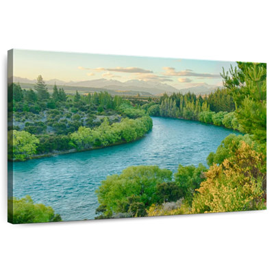 Alvord Enchanting Clutha River