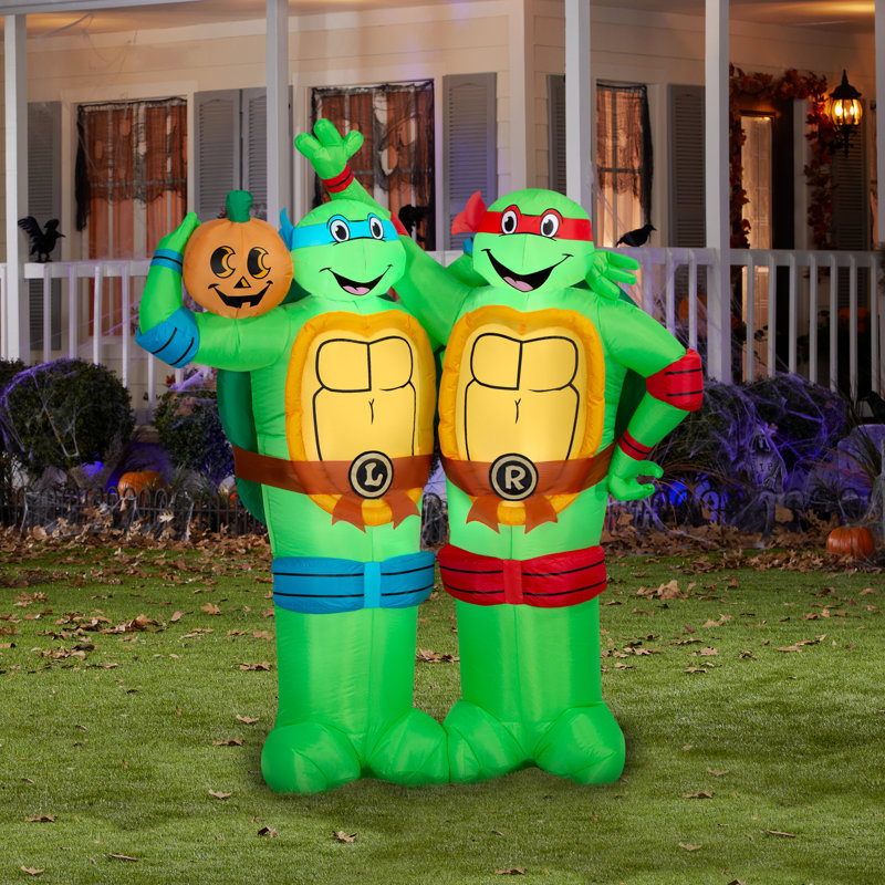 Lumière d'Halloween soufflée à l'air avec ELT-Leonardo et Raphael-Paramount