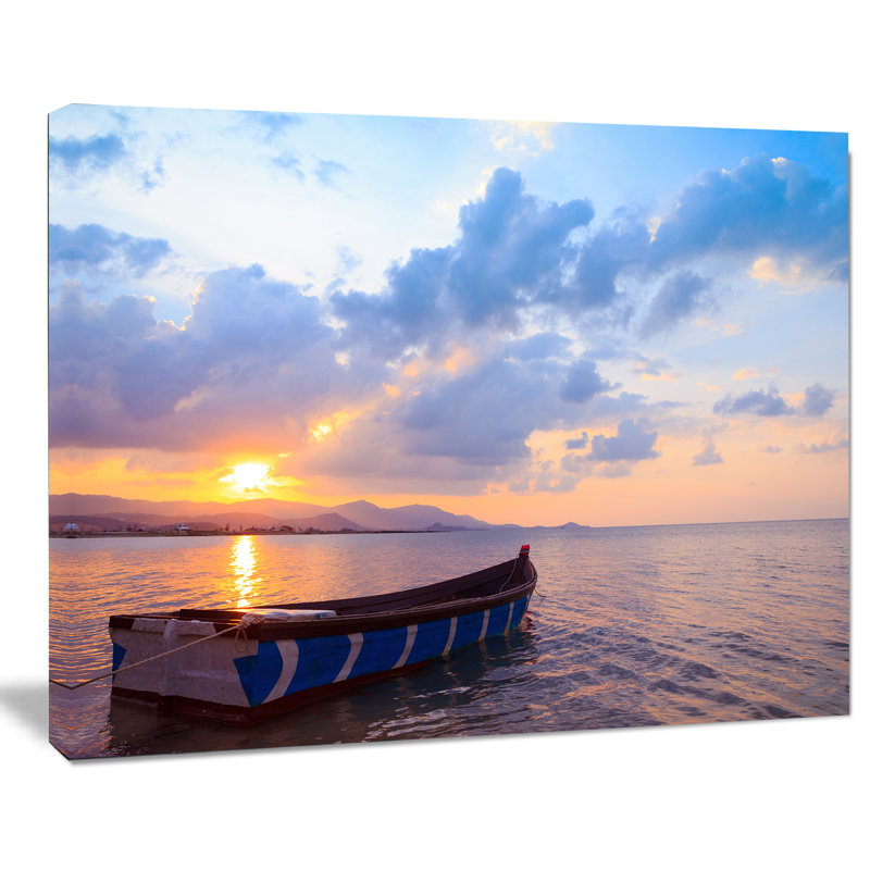«Small Fishermen Boat at Sunset», reproduction de photo sur toile tendue, H 8 po x l 12 po x P 1 po