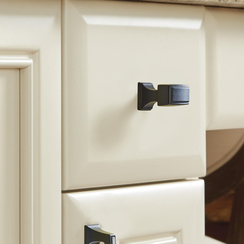 Bouton d'armoire bronze noir de 1-1 / 4 po (32 mm) Mulholland, Bronze noir, 1.25"