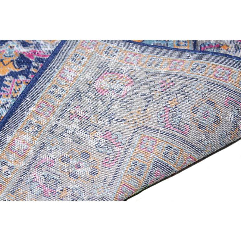 Akira Oriental Area Rug, Rectangle 153 x 232cm