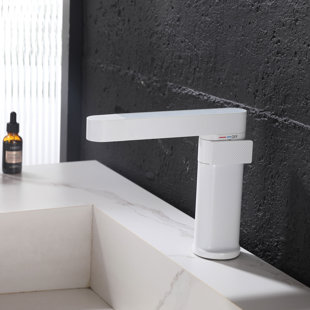 Modern 7.2" Pull-Down Bathroom Faucet with Digital Temperature Display