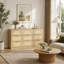 Commode à 9 tiroirs avec façade en rotin, grande commode en panneaux de particules pour un rangement moderne dans la chambre, le salon et l'entrée.