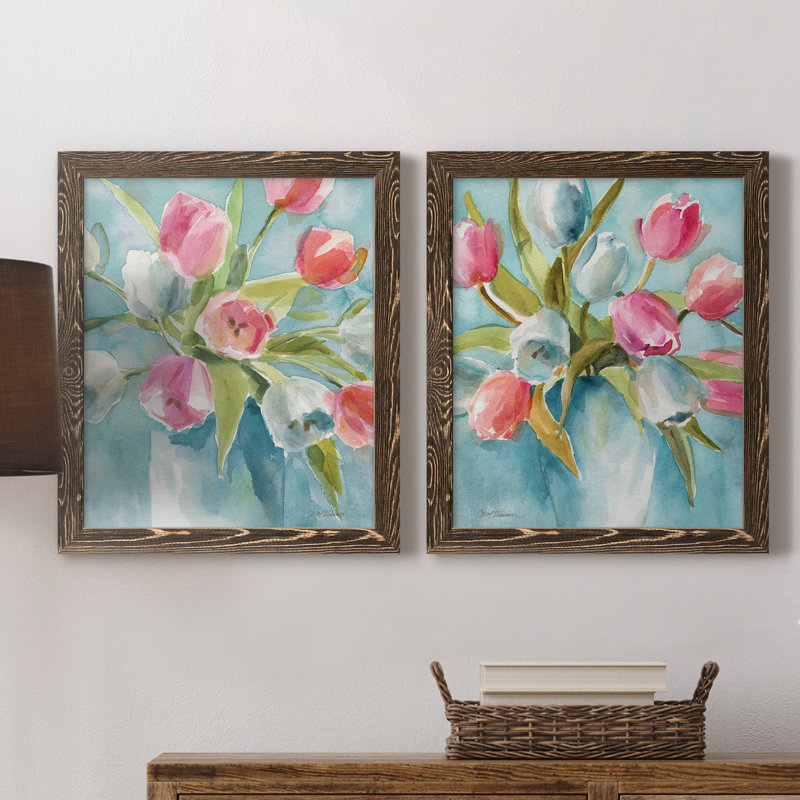 Today's Tulips I - ensemble de 2 reproductions d'art sur papier, H 20 po x l 17 po x P 1 po, Toile avec cadre en noyer