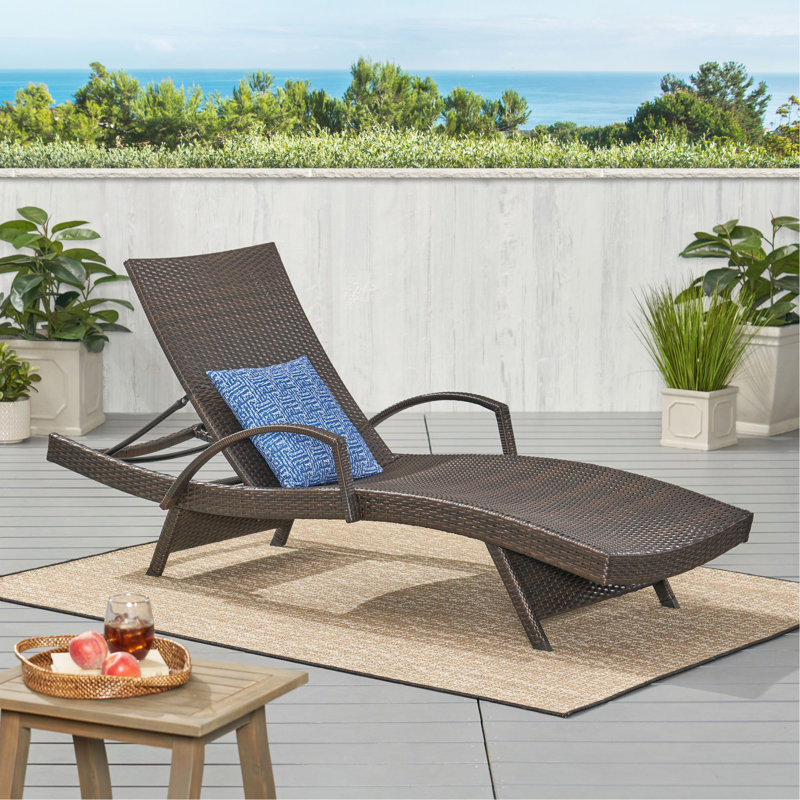 Chaise longue en osier avec accoudoirs Salem PE, Brun