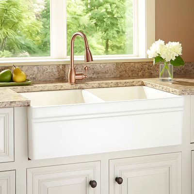 33" L Farmhouse / Apron Double Bowl Ceramic Kitchen Sink