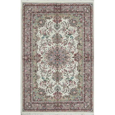 Wool Oriental Area Rug in Purple/Green/Beige