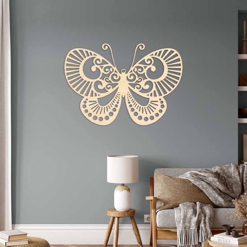 Art mural abstrait d'un papillon avec lignes et pois - Bouleau baltique naturel, H 31,8 po x l 46 po x P 0,25 po