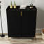 Armoire à vin Home avec capacité de 12 bouteilles, tablette réglable, pieds hauts pour le nettoyage, rangement moderne noir, pieds en métal, petites maisons convenables -