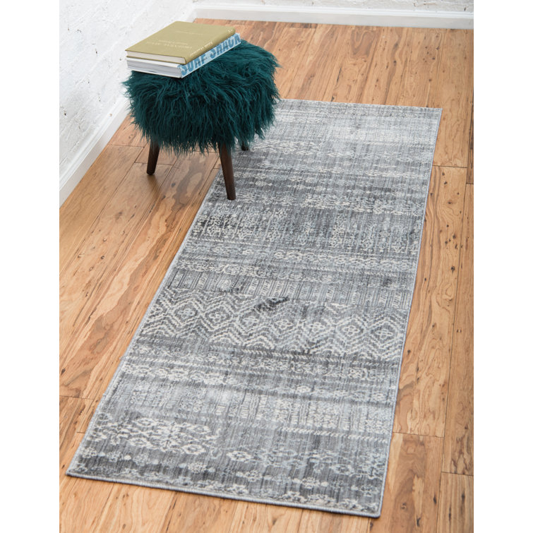 Ianmichael Chevron Indoor Rug