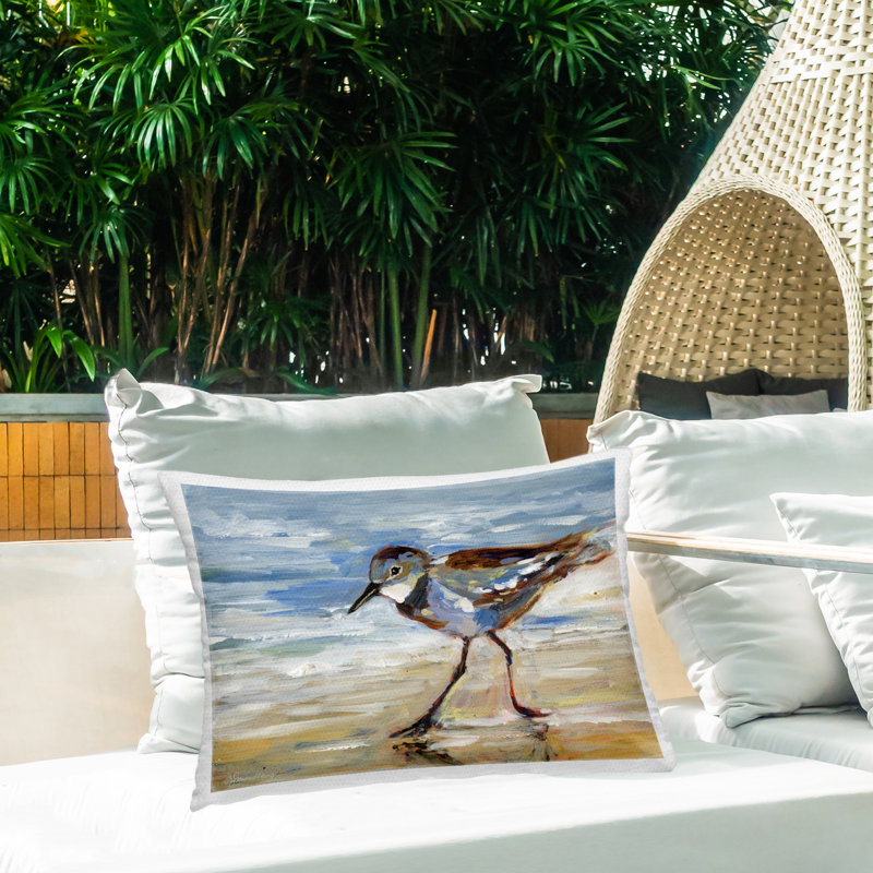 Coussin Sandpiper and Beach Tide, imprimé par Susan Winget