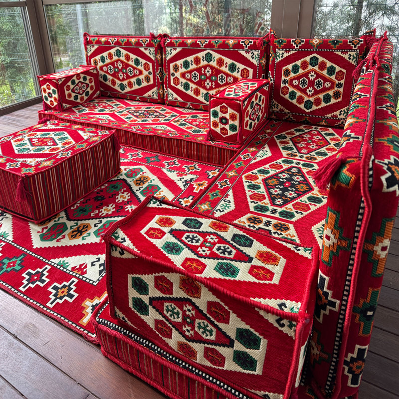 Grand canapé avec repose-pieds et revêtement Kilim