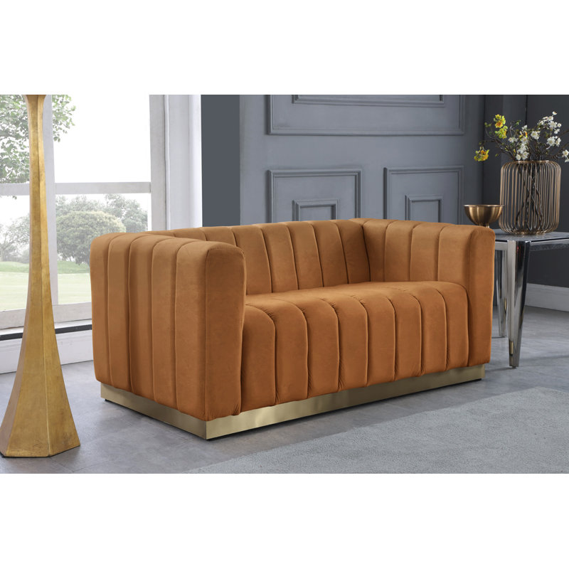 Causeuse à accoudoirs en velours 62,5 po Tyneside, Velours selle
