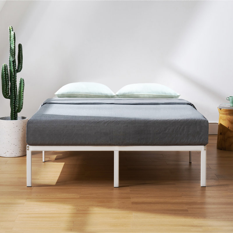 Messancy Bed, Queen, White