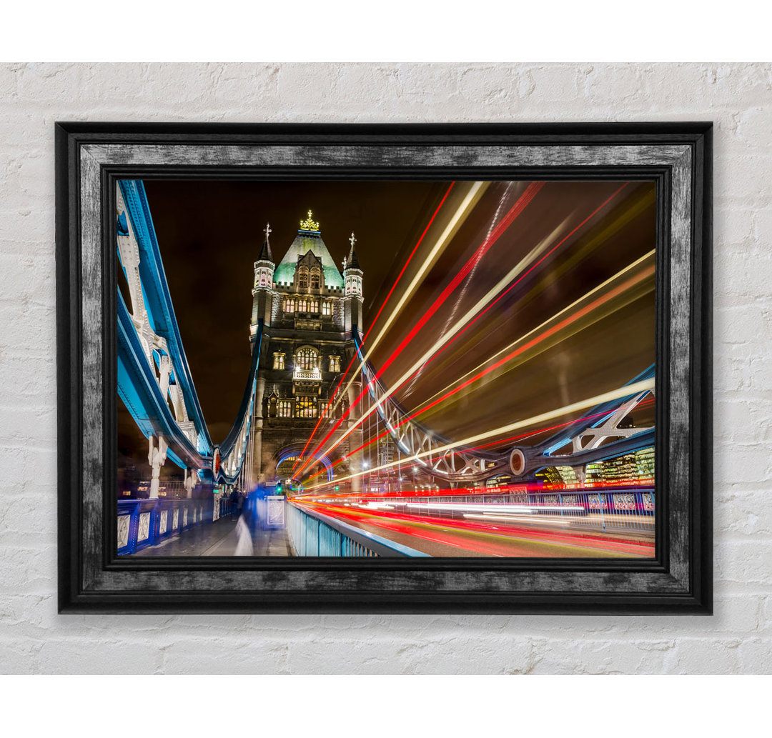 Tower Bridge Speed Of Light 1 - Einzelne Bilderrahmen Kunstdrucke