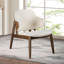 Chaise d'appoint moderne Mid-Century avec dossier à oreilles noyer / beige