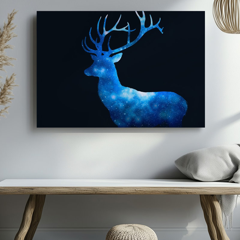 Toile, silhouette de cerf mystique posée sur un fond noir profond, H 18 po x l 24 po