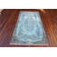 Élégant tapis turc bleu et brun à motif floral idéal pour décorer un salon ou une chambre à coucher