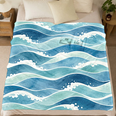 Couverture en flanelle imprimée vagues océaniques (1 pièce) – Réversible ; design artistique, chaleureux et confortable. Lavable à la machine. Parfait pour relaxer à la maison. Disponible en plusieurs tailles. Facile à transporter en voyage ou en camping. Un cadeau parfait. Convient également pour la literie et le canapé.