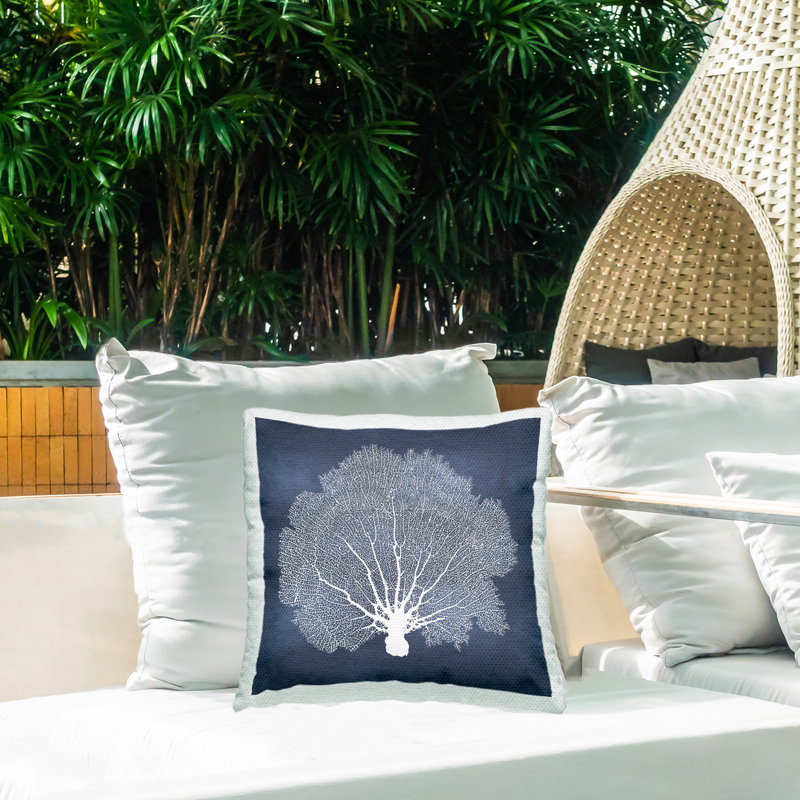 Coussin d'extérieur à imprimé abstrait corail par Melonie Miller