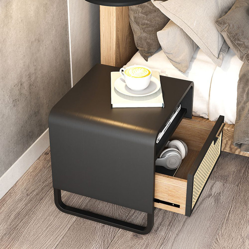 Table de chevet en rotin Minimalist