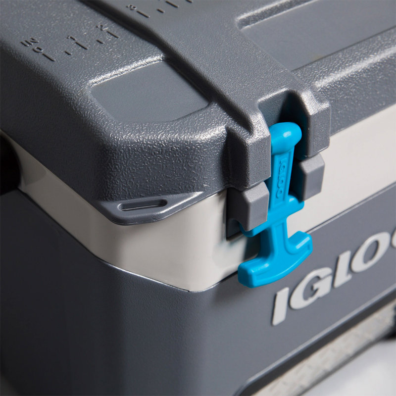 Igloo 25 Quarts Handheld Cooler