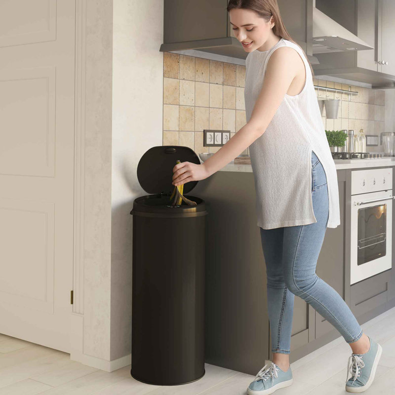 Motion Sensor Trash Can, Black