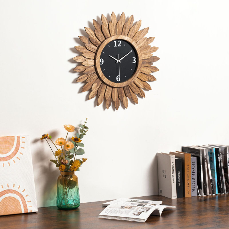 Horloge murale 21 po en bois rustique Boho Sunburst, Brun