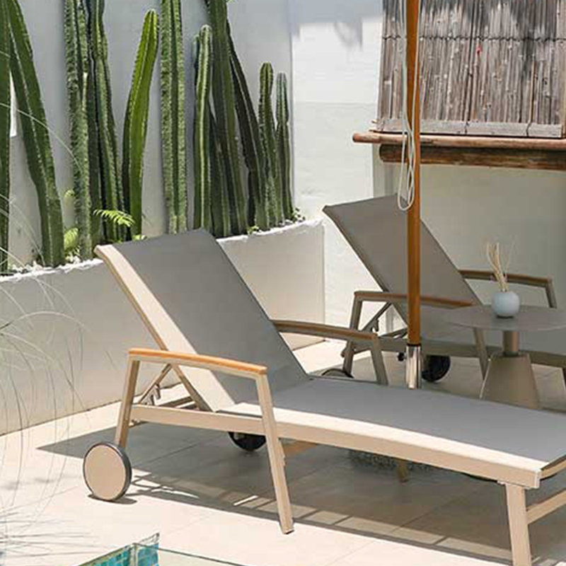 Chaise longue d'extérieur en tissu