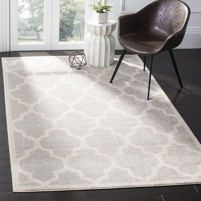 Ammundsen Geometric Light Grey/Beige Area Rug