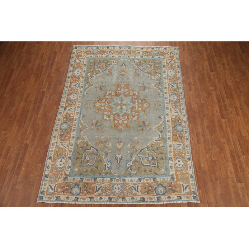 Tapis traditionnel en laine vieilli 7 x 10